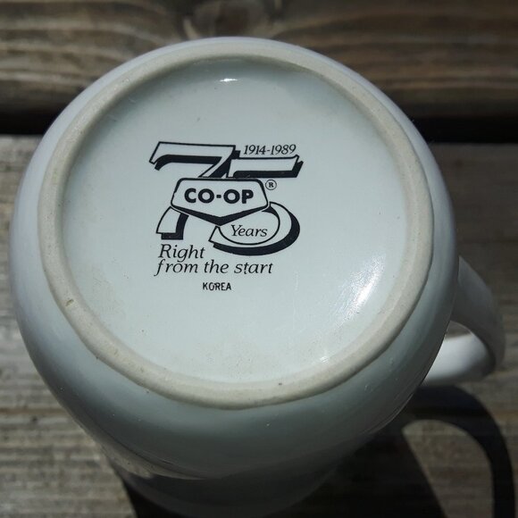 Co-op Mug Grain Operator 1914-1989 - Picture 2 of 3